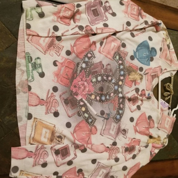 Long sleeve shirt with Chanel script - Picture 4 of 4